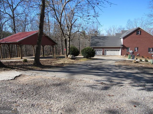 240 W Miles Road, Carrollton, GA 30116