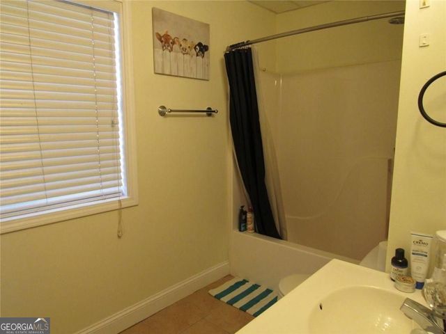 240 W Miles Road, Carrollton, GA 30116