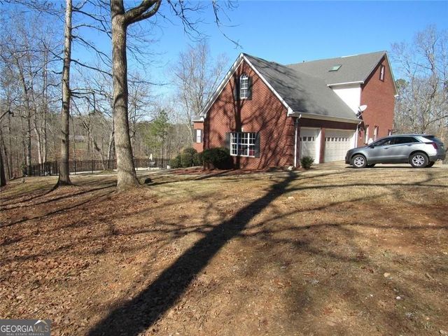 240 W Miles Road, Carrollton, GA 30116