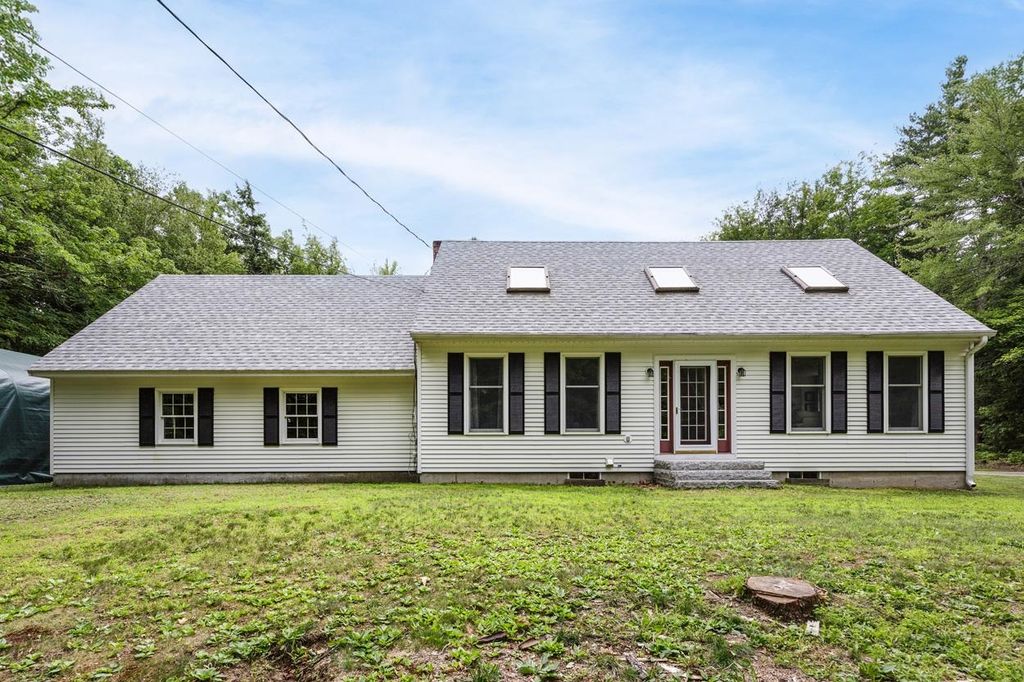 237 Governors Road, Brookfield, NH 03872