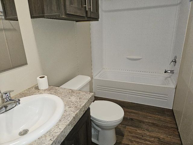 482 McDonald LN W, Cedar Creek, TX 78612