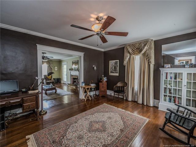 212 E Third Avenue, Red Springs, NC 28377