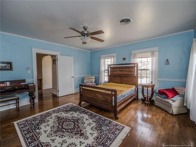 212 E Third Avenue, Red Springs, NC 28377