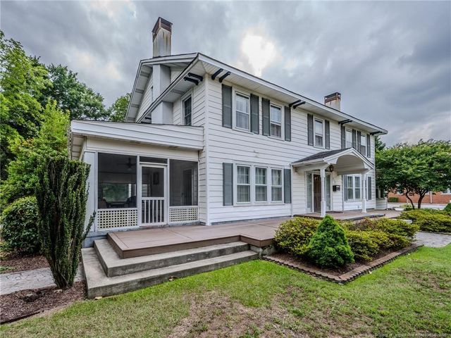 212 E Third Avenue, Red Springs, NC 28377
