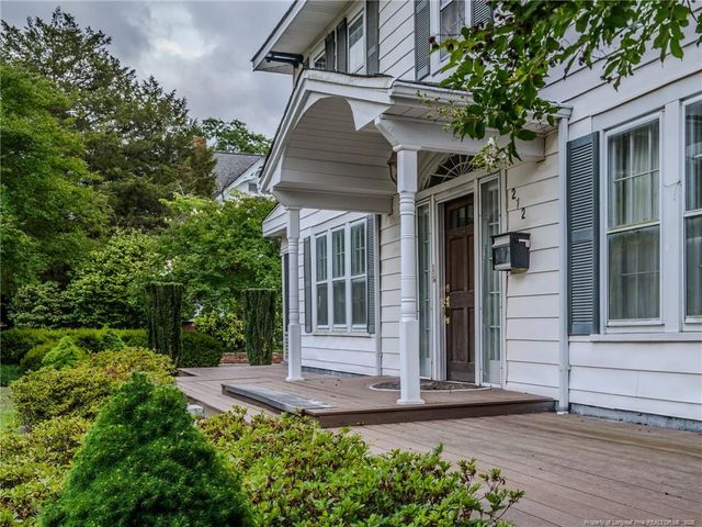 212 E Third Avenue, Red Springs, NC 28377