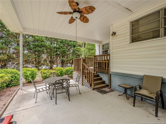 212 E Third Avenue, Red Springs, NC 28377
