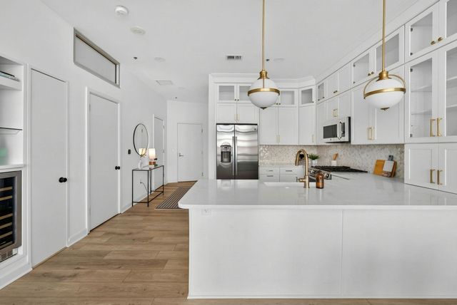 700 12th Ave S Unit 804, Nashville, TN 37203