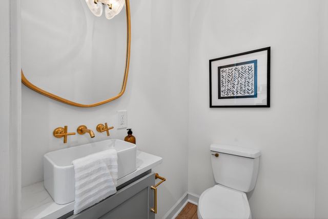 700 12th Ave S Unit 804, Nashville, TN 37203