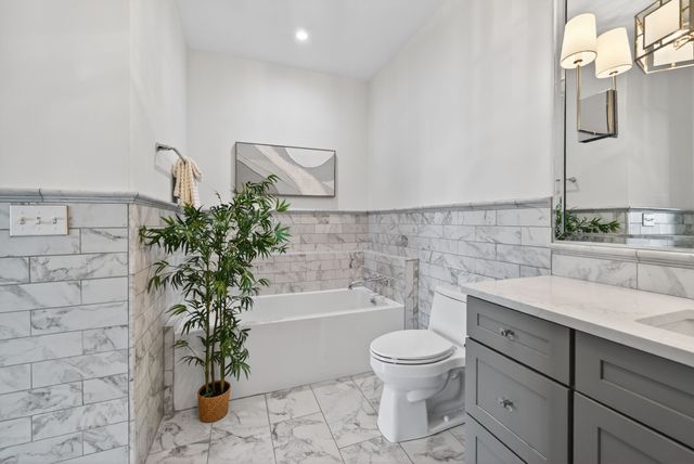 700 12th Ave S Unit 804, Nashville, TN 37203