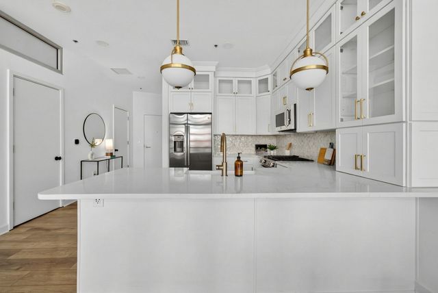 700 12th Ave S Unit 804, Nashville, TN 37203