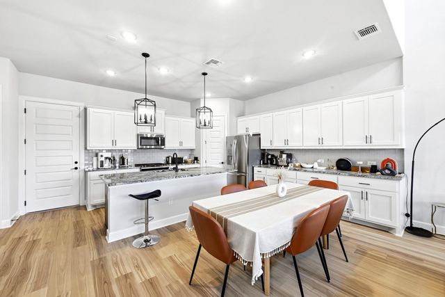 2702 Sebring CIR, Austin, TX 78747