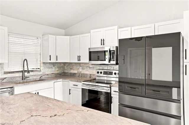 18500 Sarasota RD, Fort Myers, FL 33967