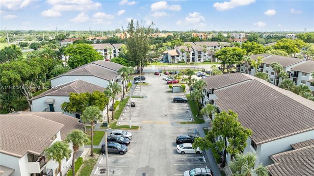 7200 NW 179th St 105, Hialeah, FL 33015
