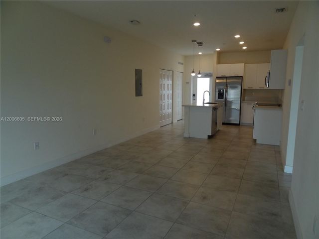 4670 NW 84th Ave 44, Doral, FL 33166