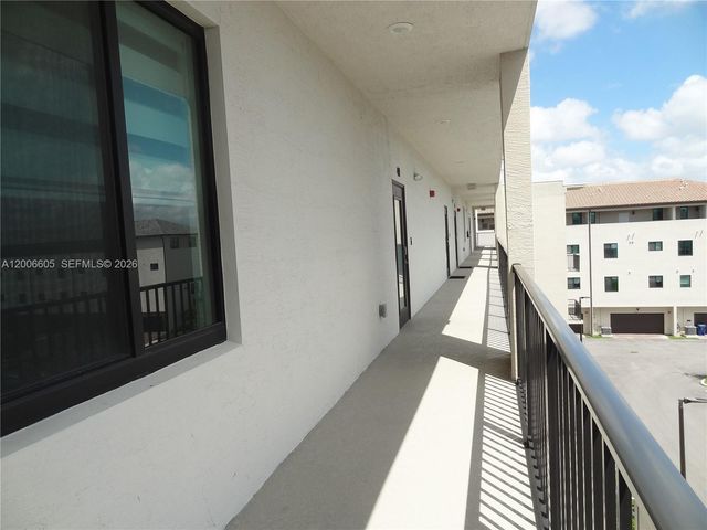 4670 NW 84th Ave 44, Doral, FL 33166