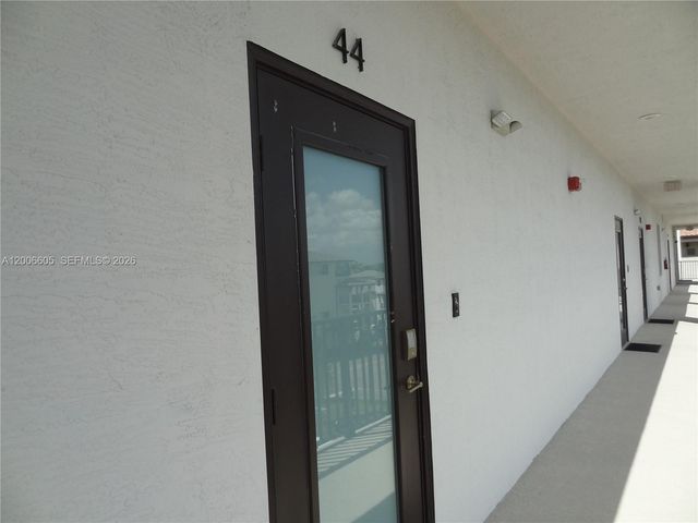 4670 NW 84th Ave 44, Doral, FL 33166