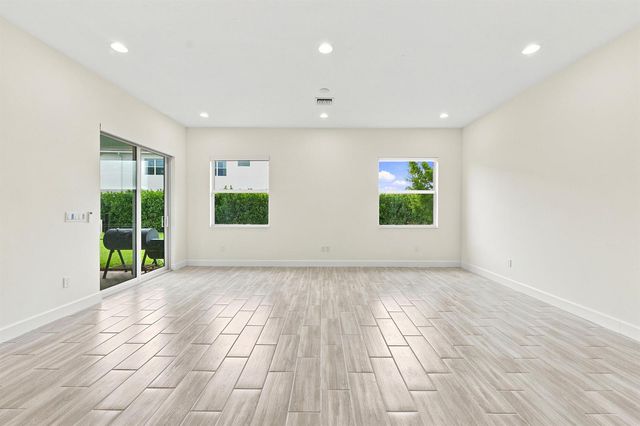 5627 Opal Drive, Loxahatchee, FL 33470