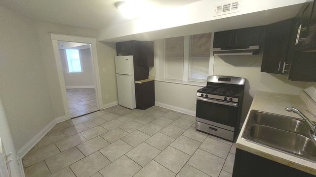 109 N Center Street G, Joliet, IL 60435