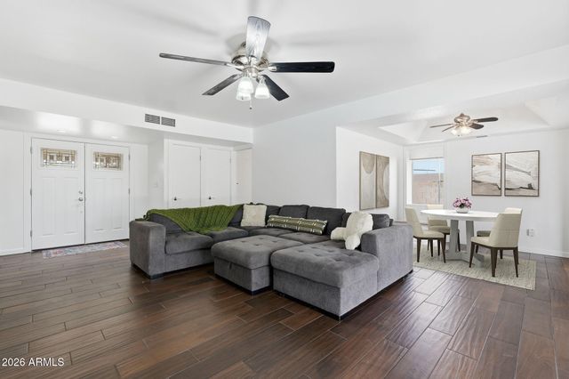 3934 W AIRE LIBRE Avenue, Phoenix, AZ 85053