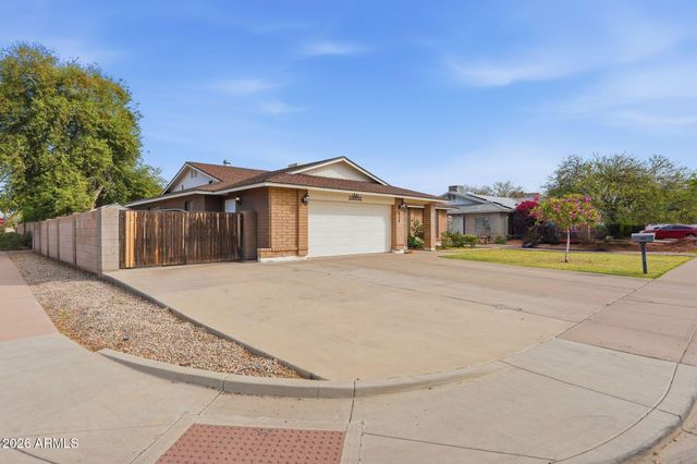 3934 W AIRE LIBRE Avenue, Phoenix, AZ 85053