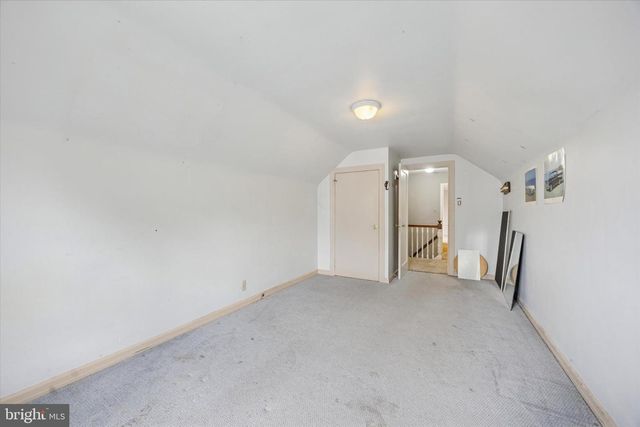 13 PARK DR, Bellmawr, NJ 08031