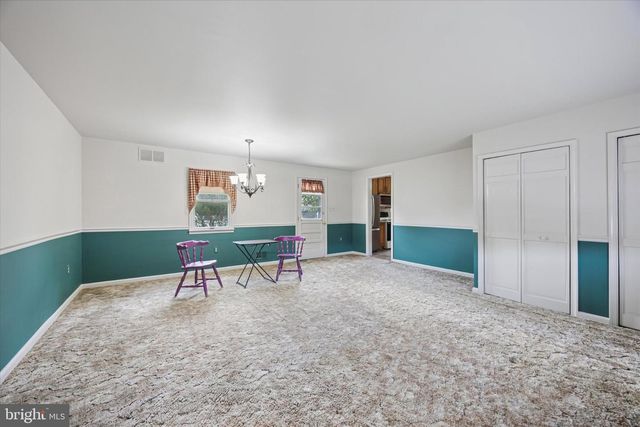 13 PARK DR, Bellmawr, NJ 08031