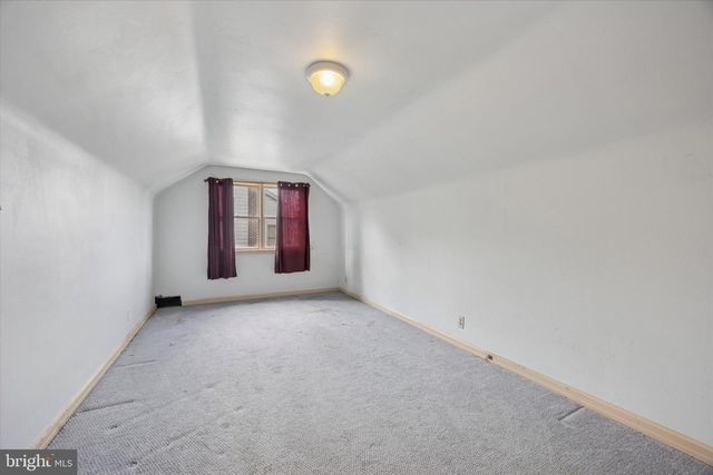 13 PARK DR, Bellmawr, NJ 08031