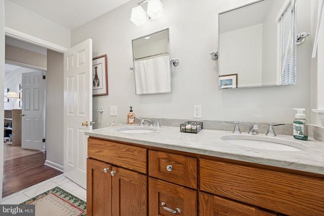 125 ORCHARD AVE, Hightstown, NJ 08520