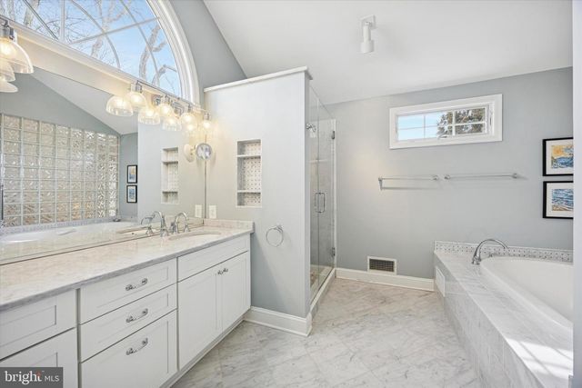 125 ORCHARD AVE, Hightstown, NJ 08520