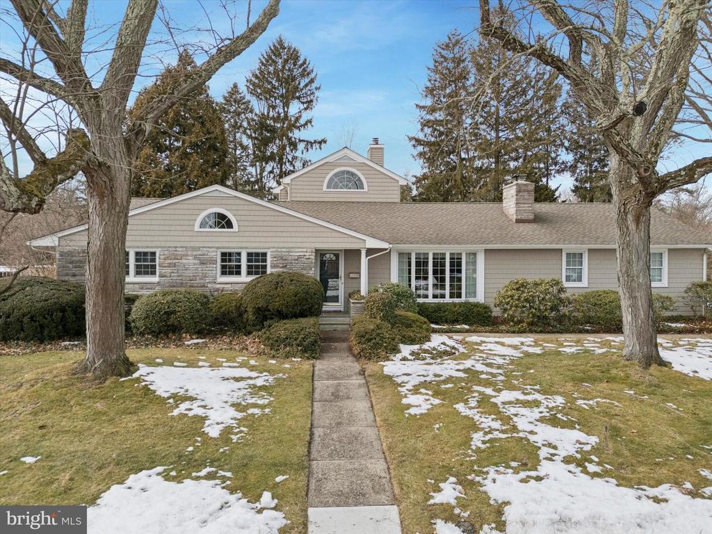 125 ORCHARD AVE, Hightstown, NJ 08520