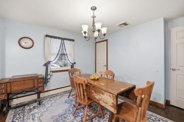 24 Sunset Ave, South Hadley, MA 01075