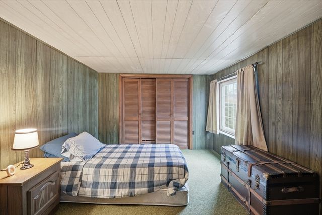 24 Sunset Ave, South Hadley, MA 01075