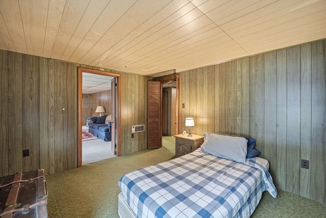 24 Sunset Ave, South Hadley, MA 01075