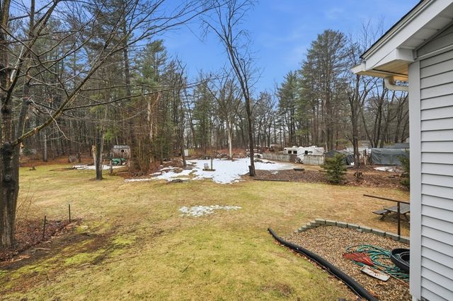 24 Sunset Ave, South Hadley, MA 01075