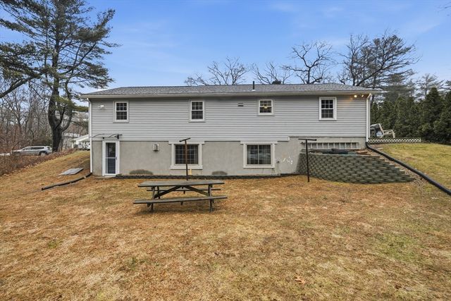 24 Sunset Ave, South Hadley, MA 01075
