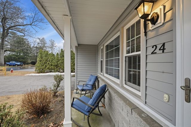 24 Sunset Ave, South Hadley, MA 01075