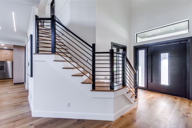 10923 Marsh Lane, Dallas, TX 75229