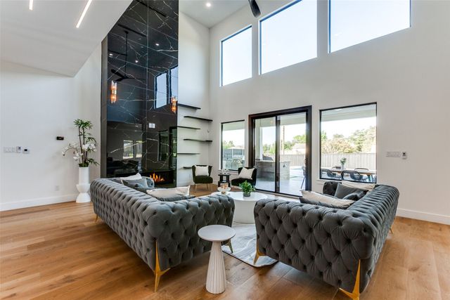 10923 Marsh Lane, Dallas, TX 75229