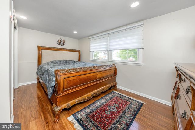 42 REGENT RD, Cherry Hill, NJ 08003