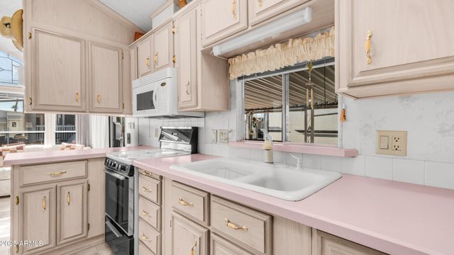 668 GYPSUM Drive, Apache Junction, AZ 85119