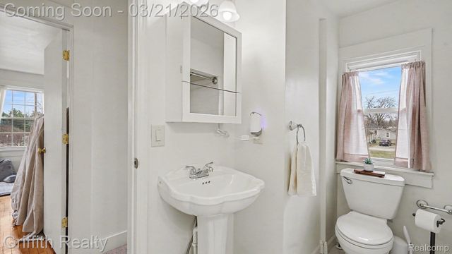 3576 Central Street, Dexter, MI 48130