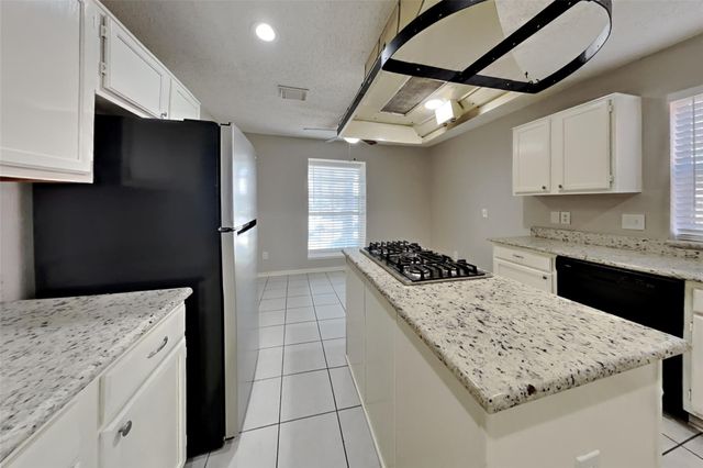 8823 Stoney Bend Drive, Spring, TX 77379