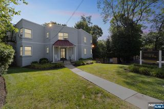 819 Bloomfield Avenue 1, Montclair, NJ 07042