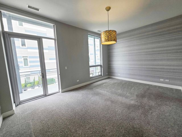 1100 W Adams Street 3N, Chicago, IL 60607