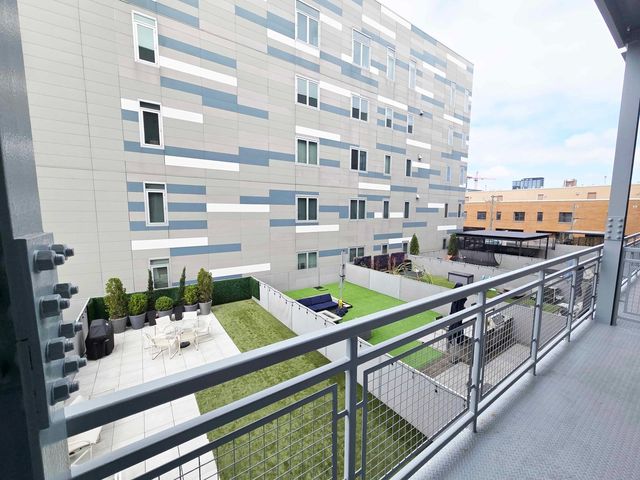 1100 W Adams Street 3N, Chicago, IL 60607