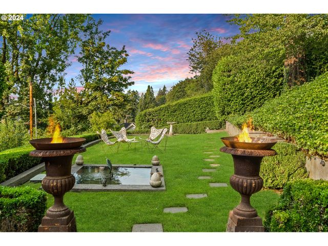 2934 Sw MONTGOMERY Dr, Portland, OR 97201