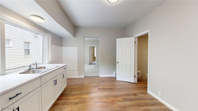 3200 W 94th Street, Cleveland, OH 44102