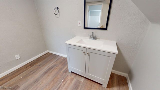 3200 W 94th Street, Cleveland, OH 44102