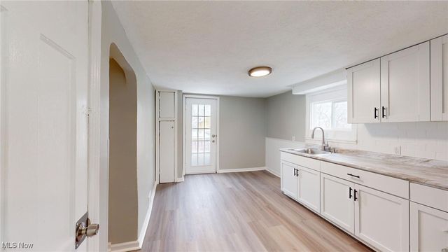 3200 W 94th Street, Cleveland, OH 44102