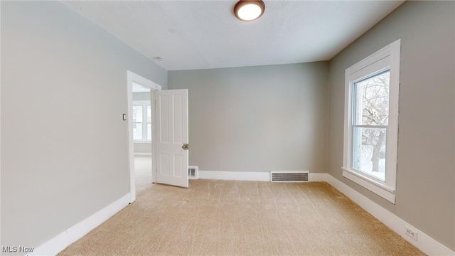 3200 W 94th Street, Cleveland, OH 44102